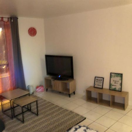 T2 Cosy Corbeil Gare Apartment Екстериор снимка
