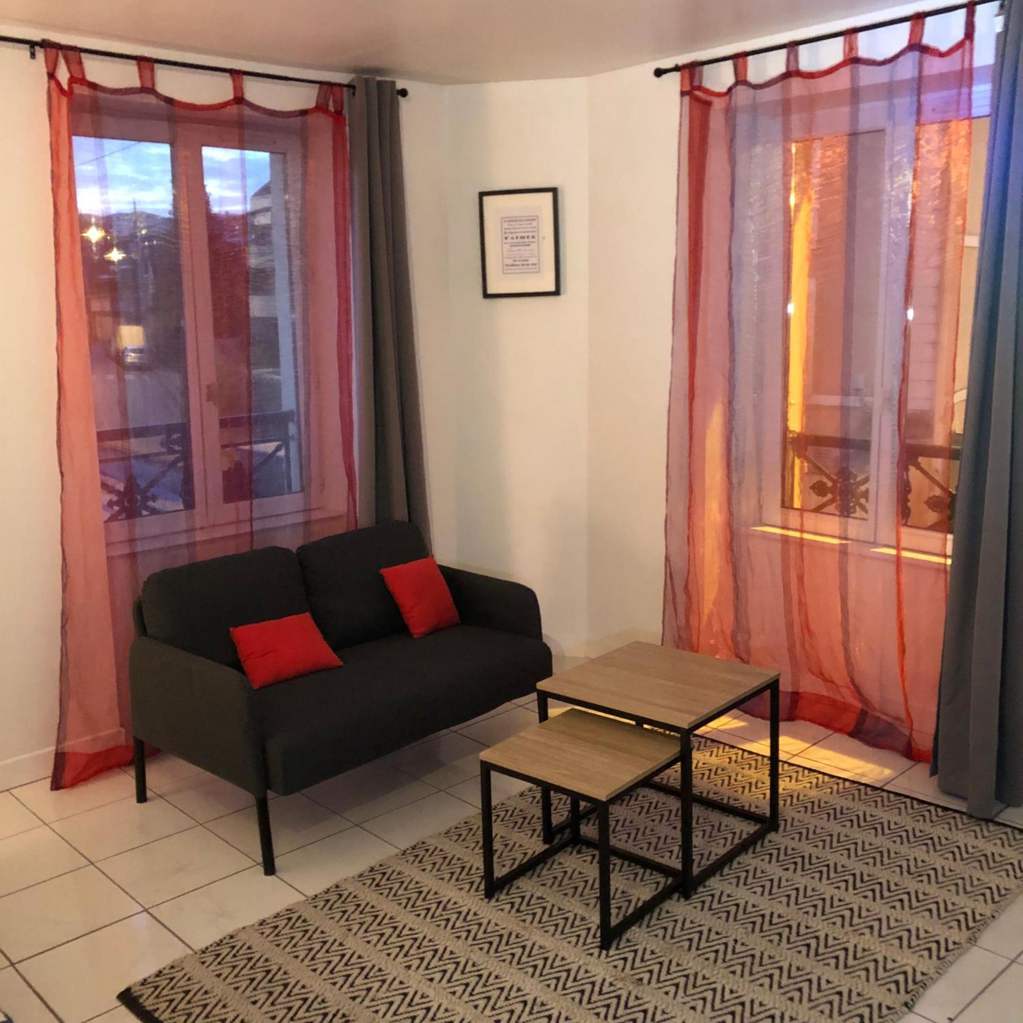 T2 Cosy Corbeil Gare Apartment Екстериор снимка